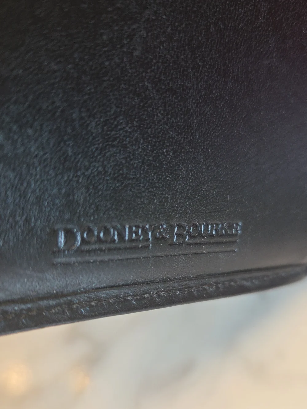 EUC Dooney & Bourke Script Monogram Dark Brown & Tan LeatherCanvas Wallet Clutch